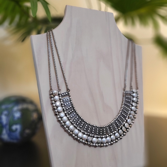 EXPRESS Necklace - Picture 1 of 5